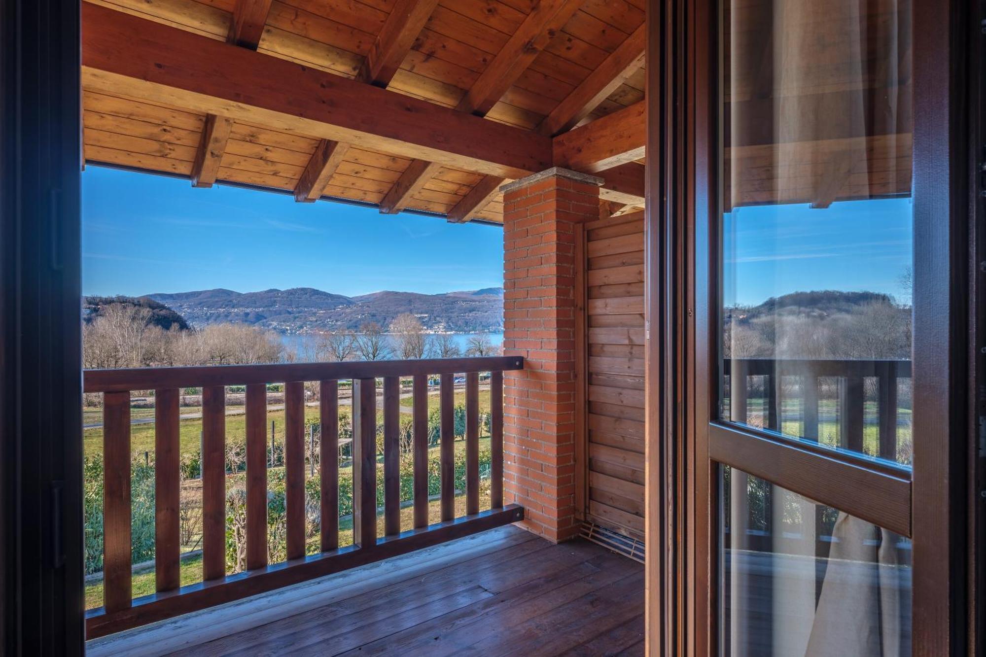 La Luna Nel Lago Lake View Garden - Happy Rentals إيسبرا المظهر الخارجي الصورة